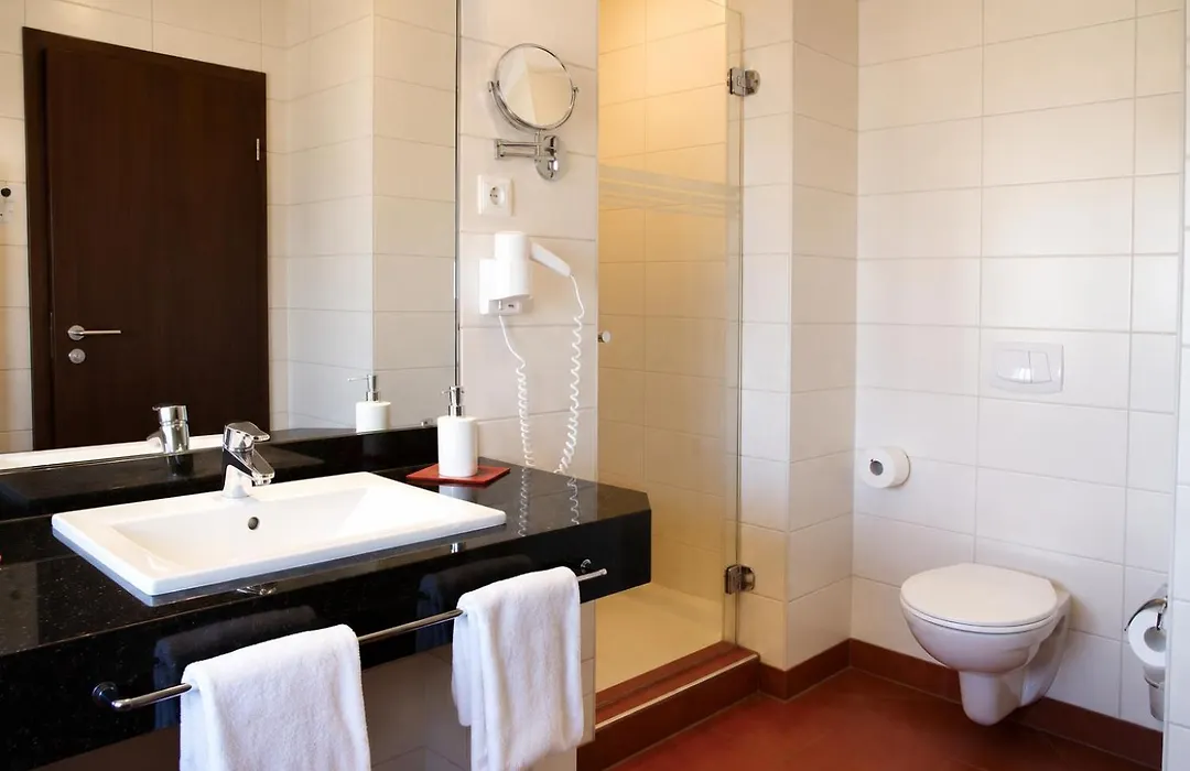 Adena Hotel Bremerhaven-1